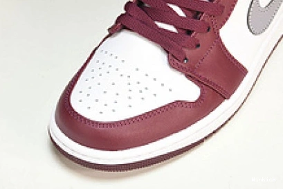 553558-615 1 White Jordan Low Bordeaux 1121